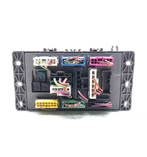 Блок предохранителей бу для Mini One R50 1.6 i,  2001 г. бу контрактные купить в Спб