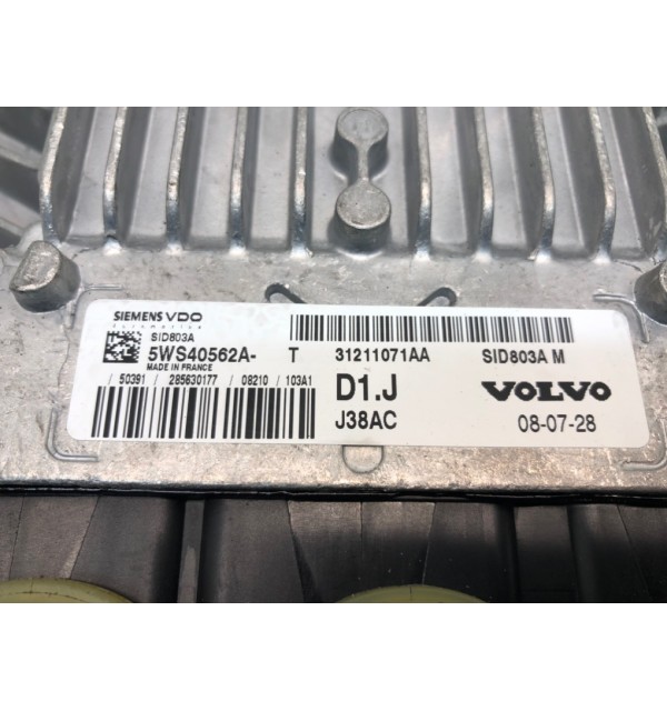 Блок управления двигателем бу для Volvo V50  2.0 TD,  2008 г. бу контрактные купить в Спб