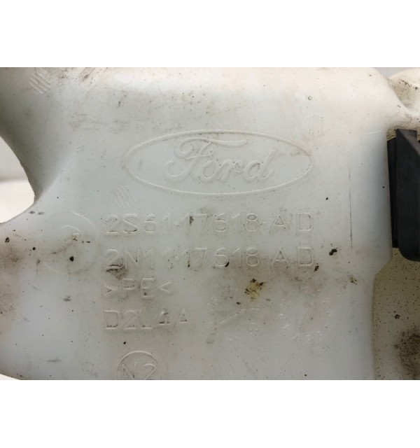 Бачок омывателя бу для Ford Fiesta 5 1.4 i,  2002 г. бу контрактные купить в Спб