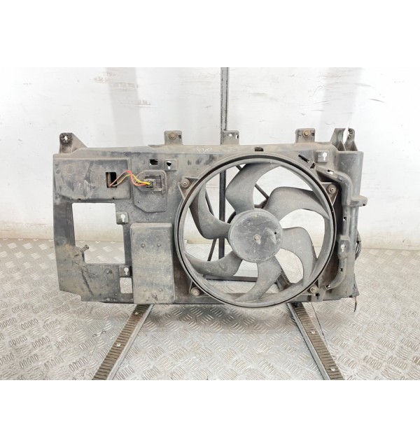 Панель передняя (телевизор) бу для Citroen Xsara Picasso  1.6 i,  2006 г. бу контрактные купить в Спб