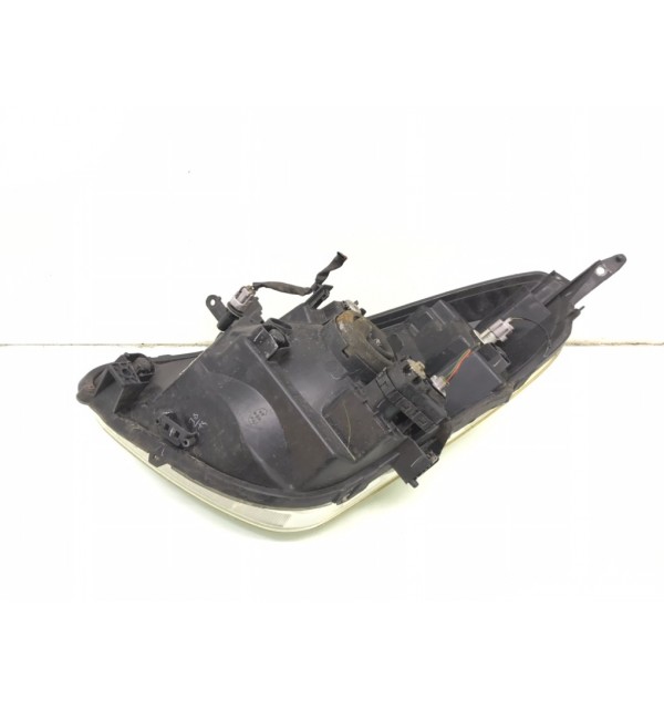 Фара правая бу для Nissan Pixo  1.0 i,  2009 г. бу контрактные купить в Спб