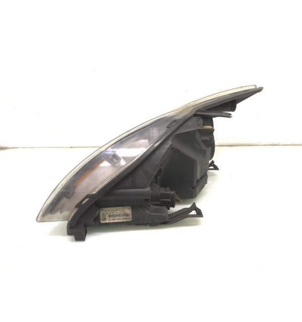 Фара правая бу для Ford Focus 2 1.6 TDCi,  2009 г. бу контрактные купить в Спб