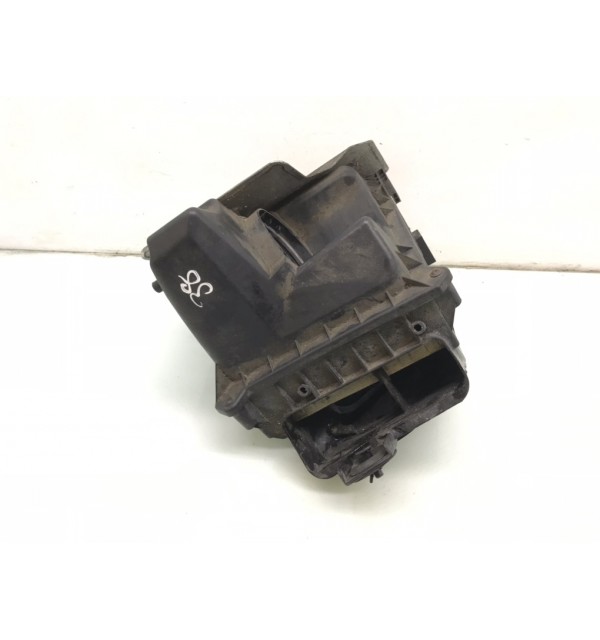 Корпус воздушного фильтра бу для Audi A4 B7 2.0 TDi,  2005 г. бу контрактные купить в Спб