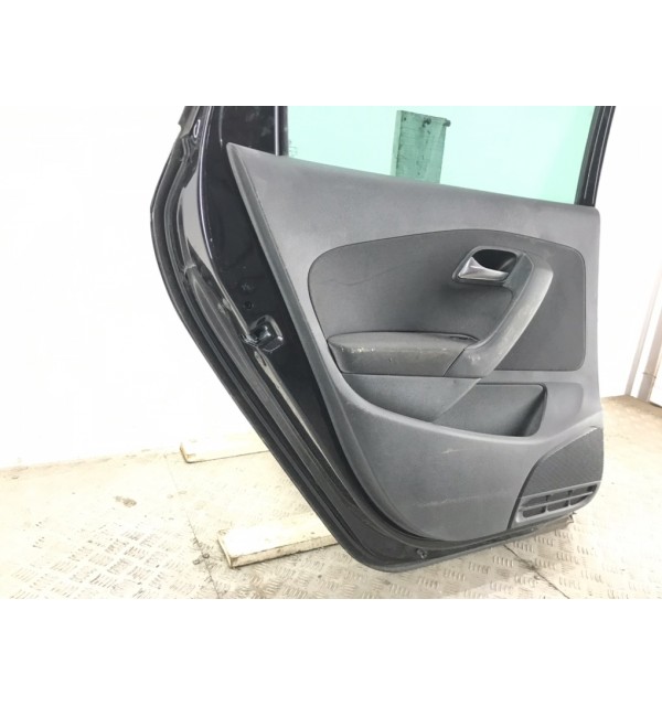 Дверь задняя левая бу для Volkswagen Polo 5 1.2 TDi,  2011 г. бу контрактные купить в Спб