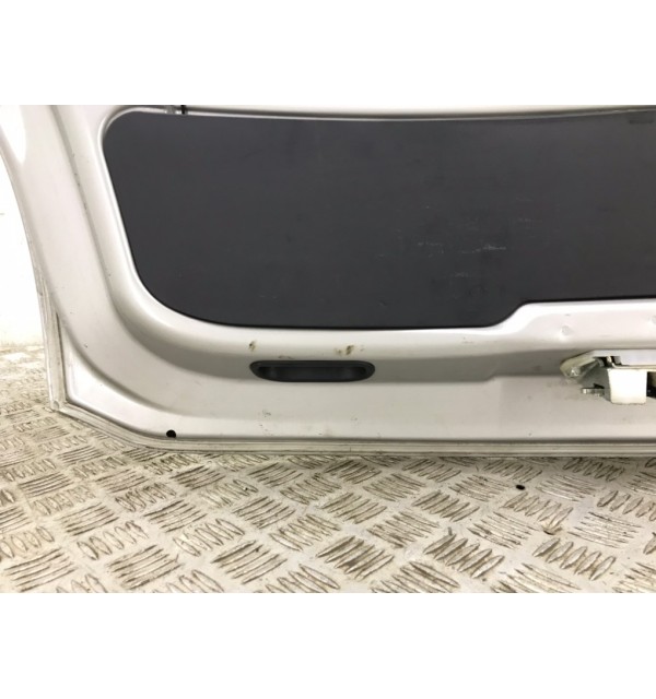 Крышка багажника бу для Nissan Pixo  1.0 i,  2009 г. бу контрактные купить в Спб
