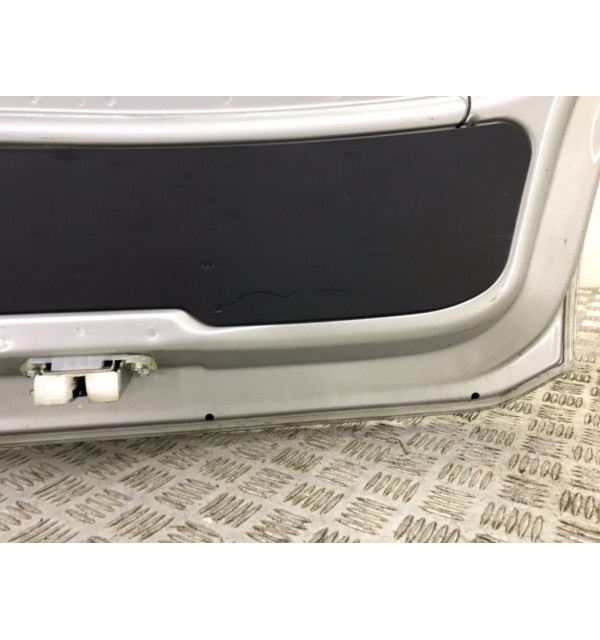 Крышка багажника бу для Nissan Pixo  1.0 i,  2009 г. бу контрактные купить в Спб
