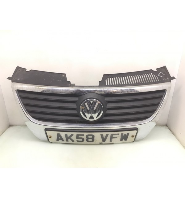 Решетка радиатора бу для Volkswagen Passat B6 2.0 TDi,  2008 г. бу контрактные купить в Спб