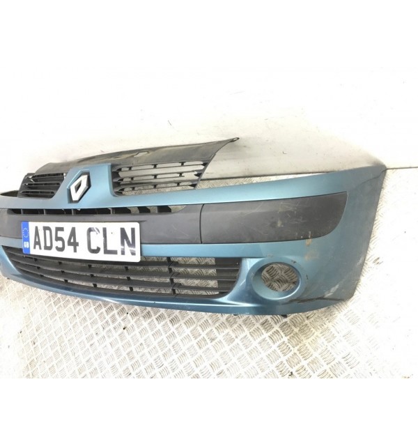 Бампер передний бу для Renault Clio  1.5 DCi,  2004 г.