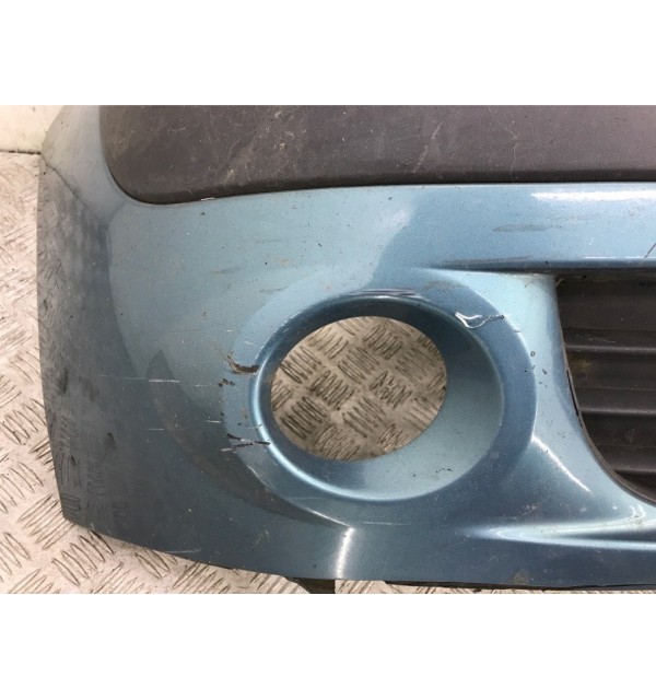 Бампер передний бу для Renault Clio  1.5 DCi,  2004 г.