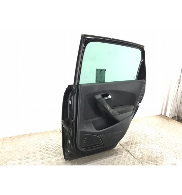 Дверь задняя правая бу для Volkswagen Polo 5 1.2 TDi,  2011 г. бу контрактные купить в Спб