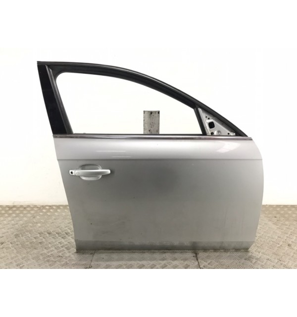 Дверь передняя правая бу для Audi A4 B8 2.0 TDi,  2008 г. бу контрактные купить в Спб