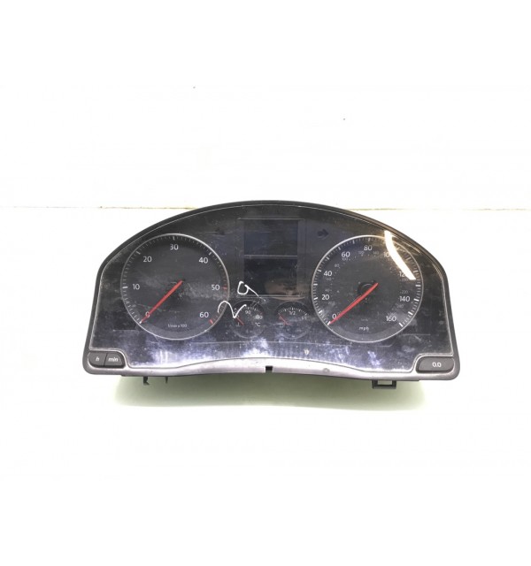 Щиток приборов (приборная панель) бу для Volkswagen Jetta  2.0 TDi,  2006 г. бу контрактные купить в Спб