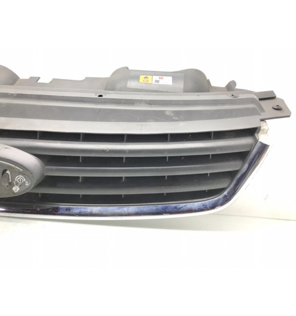 Решетка радиатора бу для Ford Kuga  2.0 TDCi,  2010 г. бу контрактные купить в Спб