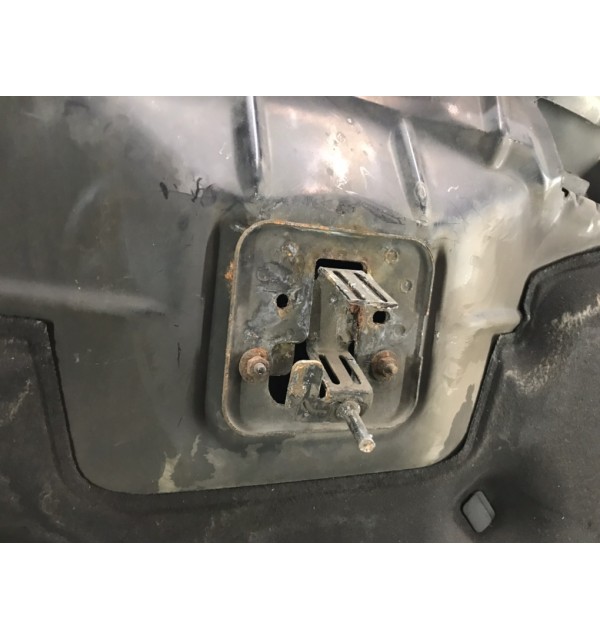 Капот бу для Ford Kuga  2.0 TDCi,  2010 г. бу контрактные купить в Спб