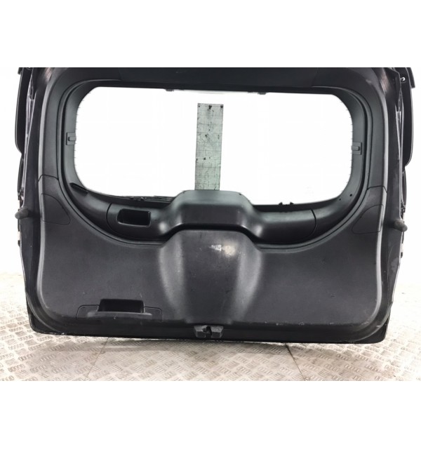Крышка багажника бу для Ford Kuga  2.0 TDCi,  2010 г. бу контрактные купить в Спб