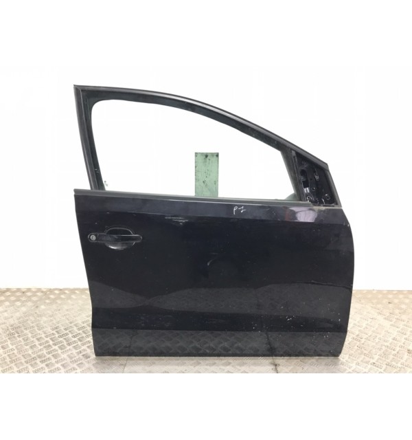Дверь передняя правая бу для Volkswagen Polo 5 1.2 TDi,  2011 г. бу контрактные купить в Спб