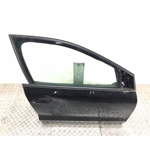 Дверь передняя правая бу для Volkswagen Polo 5 1.2 TDi,  2011 г. бу контрактные купить в Спб