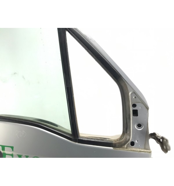 Дверь передняя правая бу для Renault Master ML35 2.5 DCi,  2008 г. бу контрактные купить в Спб