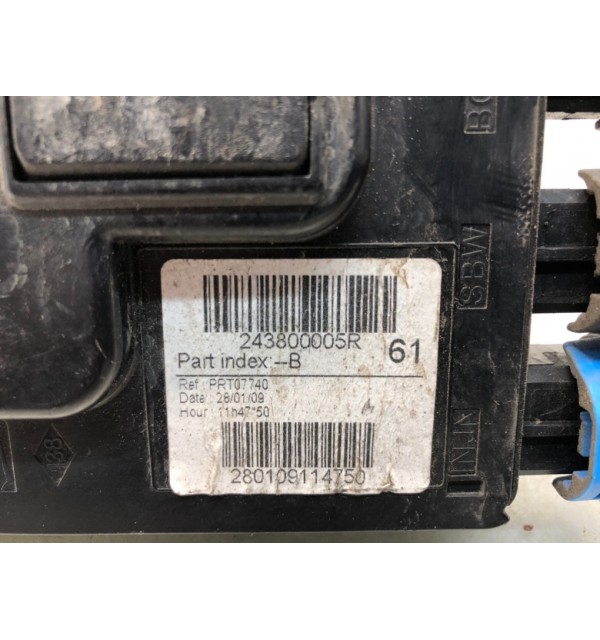 Блок предохранителей бу для Renault Grand Scenic 3 1.6 i,  2009 г. бу контрактные купить в Спб