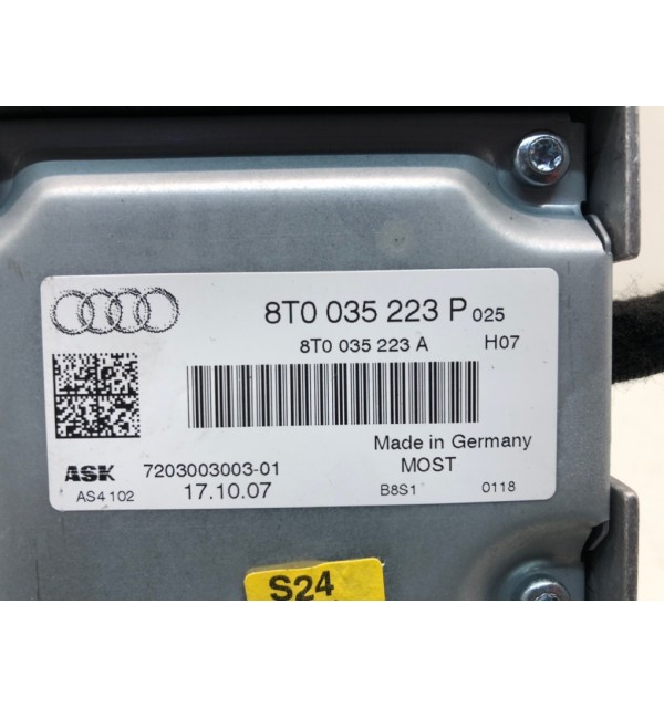 Усилитель музыкальный бу для Audi A4 B8 2.0 TDi,  2008 г. бу контрактные купить в Спб