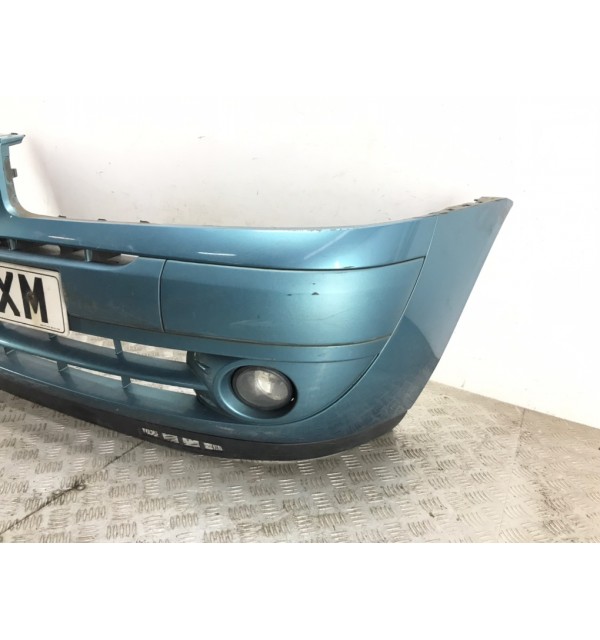 Бампер передний бу для Renault Clio 2 1.2 i,  2005 г. бу контрактные купить в Спб