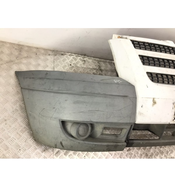Бампер передний бу для Ford Transit T330 2.2 TDCi,  2008 г. бу контрактные купить в Спб