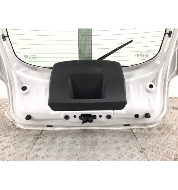 Крышка багажника бу для Dacia Sandero  0.9 TCE,  2013 г. бу контрактные купить в Спб