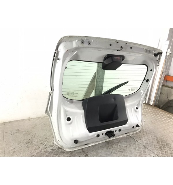 Крышка багажника бу для Dacia Sandero  0.9 TCE,  2013 г. бу контрактные купить в Спб