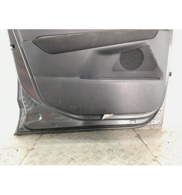Дверь передняя левая бу для Peugeot 5008  1.6 HDi,  2010 г. бу контрактные купить в Спб