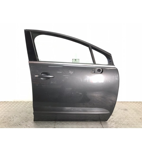 Дверь передняя правая бу для Peugeot 5008  1.6 HDi,  2010 г. бу контрактные купить в Спб