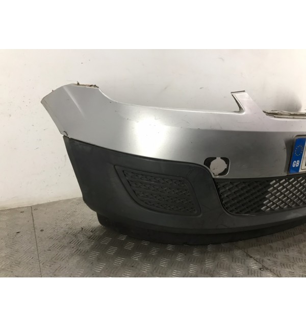 Бампер передний бу для Ford Fiesta 5 1.3 i,  2007 г. бу контрактные купить в Спб