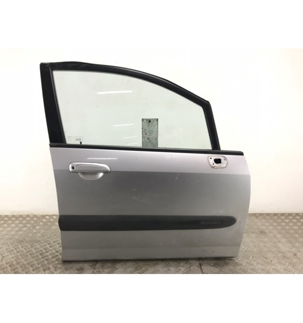 Дверь передняя правая бу для Honda Jazz  1.3 i,  2002 г. бу контрактные купить в Спб