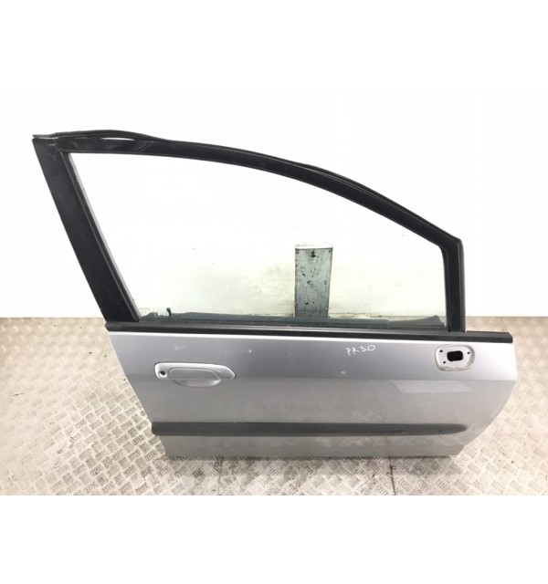Дверь передняя правая бу для Honda Jazz  1.3 i,  2002 г. бу контрактные купить в Спб