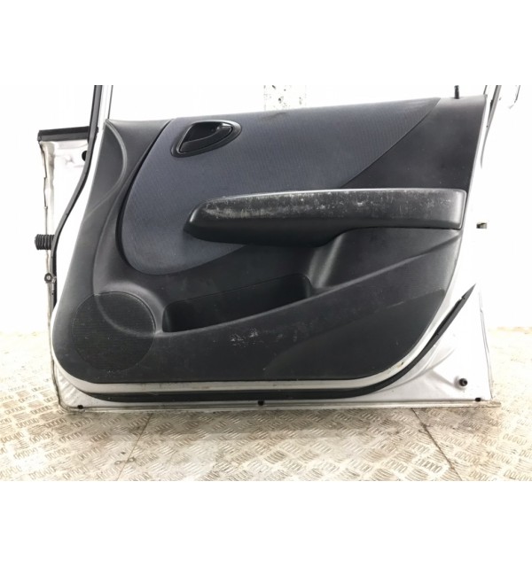 Дверь передняя правая бу для Honda Jazz  1.3 i,  2002 г. бу контрактные купить в Спб