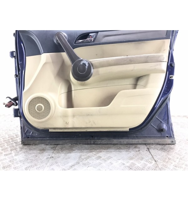 Дверь передняя правая бу для Honda CR-V  2.2 i-CTDi,  2008 г. бу контрактные купить в Спб