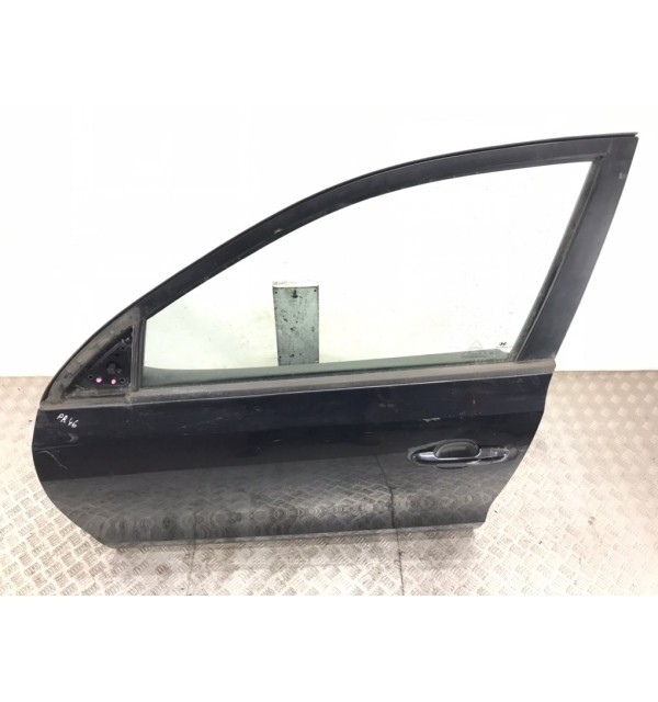 Дверь передняя левая бу для Hyundai i30  1.6 CRDi,  2010 г. бу контрактные купить в Спб