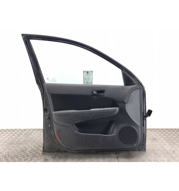 Дверь передняя левая бу для Hyundai i30  1.6 CRDi,  2010 г. бу контрактные купить в Спб