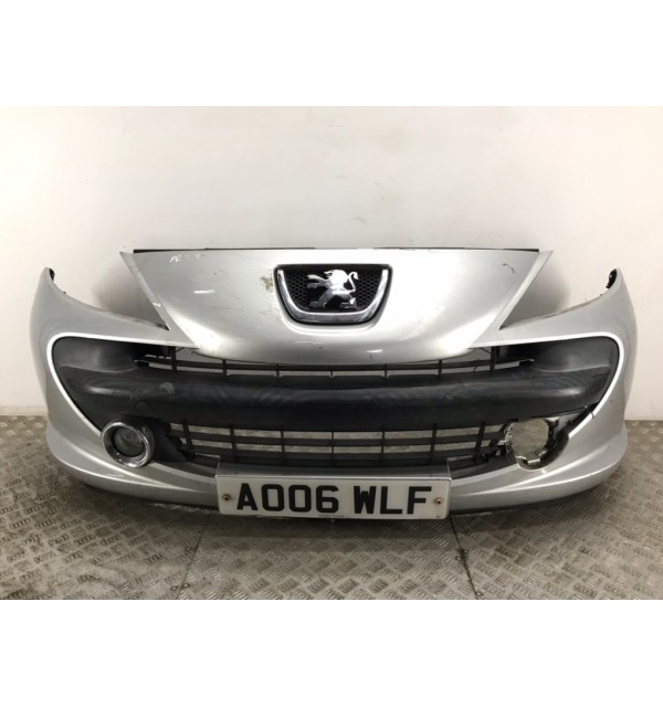 Бампер передний бу для Peugeot 207  1.4 i,  2006 г. бу контрактные купить в Спб