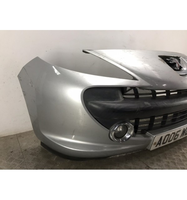 Бампер передний бу для Peugeot 207  1.4 i,  2006 г. бу контрактные купить в Спб