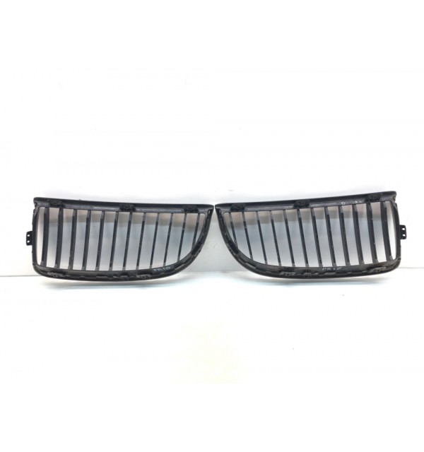 Решетка радиатора бу для BMW 3 E90/E91/E92/E93 2.0 TD,  2008 г.