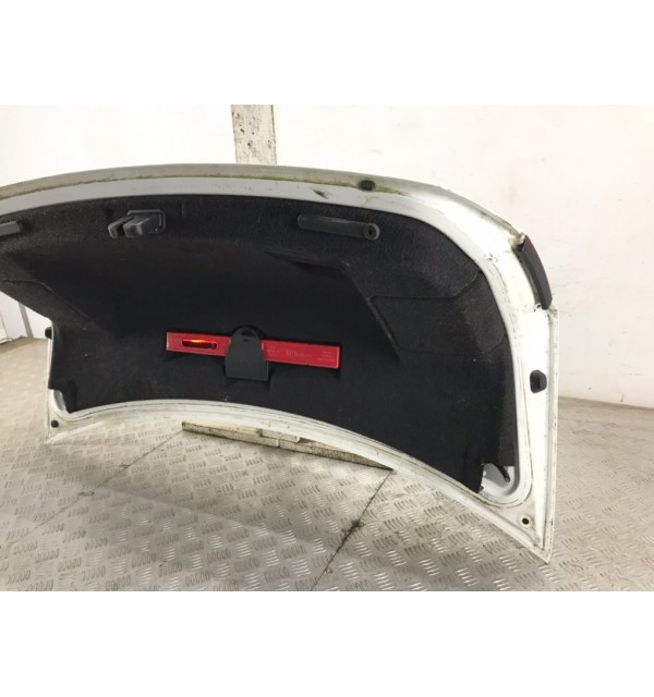 Крышка багажника бу для Audi A4 B8 2.0 TDi,  2009 г. бу контрактные купить в Спб