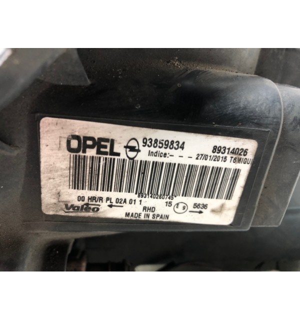 Фара правая бу для Opel Vivaro  2.0 CDTi,  2010 г. бу контрактные купить в Спб