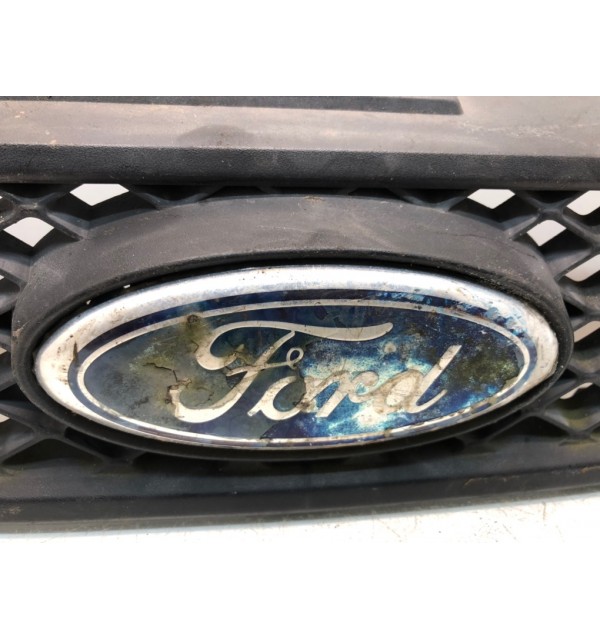 Решетка радиатора бу для Ford Fiesta 5 1.3 i,  2005 г. бу контрактные купить в Спб
