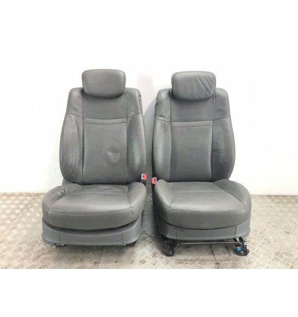 Салон (комплект сидений) бу для SsangYong Rodius  2.7 XDI,  2012 г. бу контрактные купить в Спб