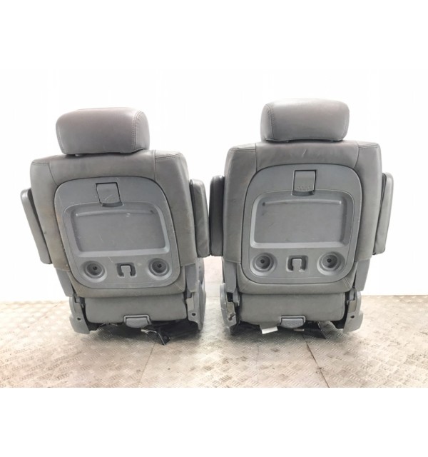 Салон (комплект сидений) бу для SsangYong Rodius  2.7 XDI,  2012 г. бу контрактные купить в Спб