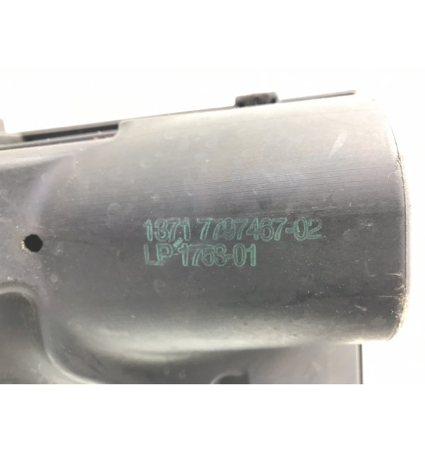 Корпус воздушного фильтра бу для BMW 3 E90/E91/E92/E93 2.0 TD,  2008 г. бу контрактные купить в Спб