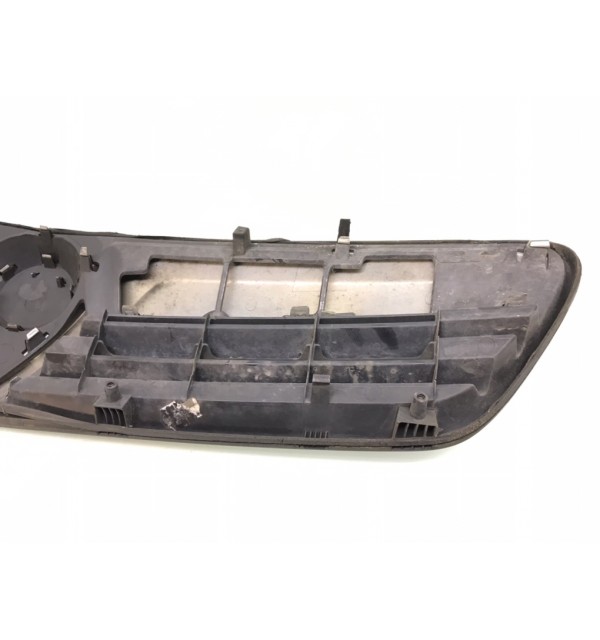 Решетка радиатора бу для Opel Meriva A 1.4 i,  2006 г. бу контрактные купить в Спб