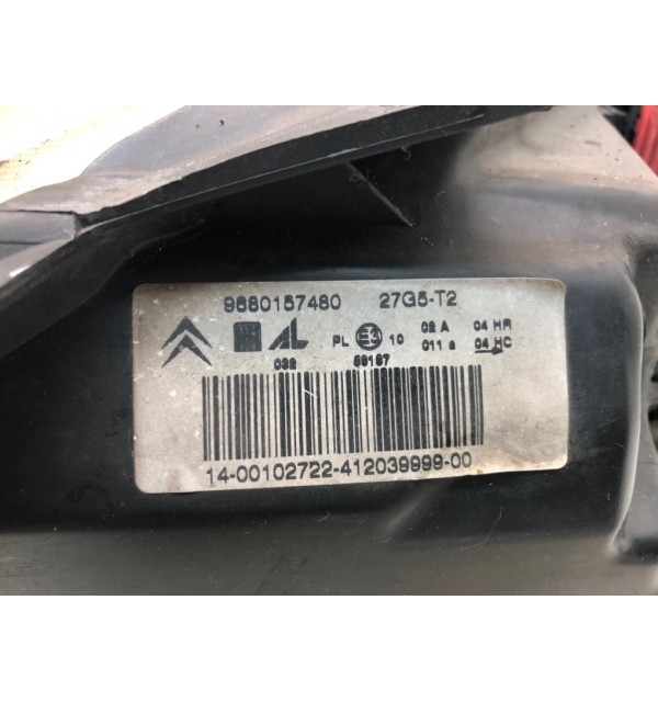 Фара правая бу для Citroen C3  1.4 i,  2005 г.