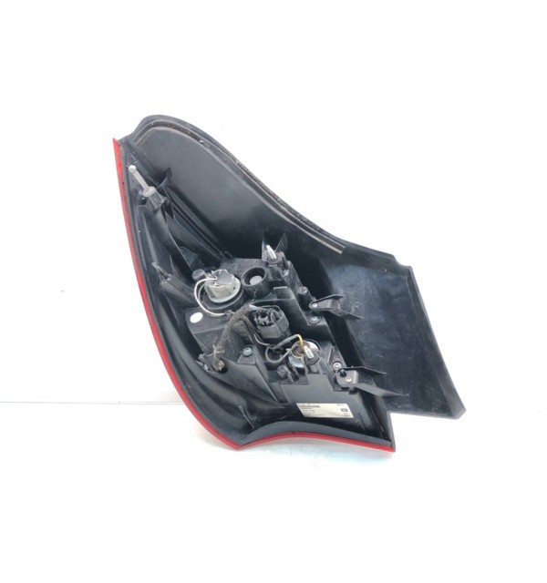 Фонарь задний правый бу для Opel Astra J 2.0 CDTi,  2012 г. бу контрактные купить в Спб