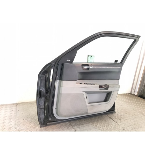 Дверь передняя правая бу для Chrysler 300C  3.0 CRD,  2007 г. бу контрактные купить в Спб